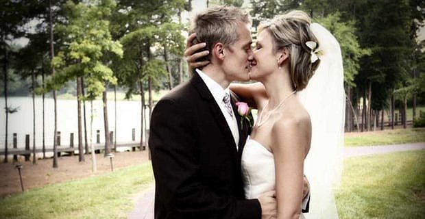 Hombres casados más felices una vez casados que si hubieran permanecido solteros