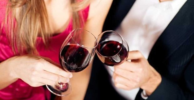 Studie verbindet Trinkgewohnheiten mit Partnergewalt