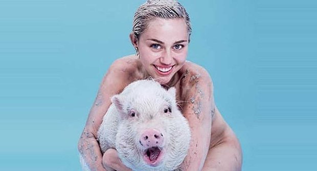 Armario Wrecking Ball: 7 de los atuendos más atrevidos de Miley Cyrus