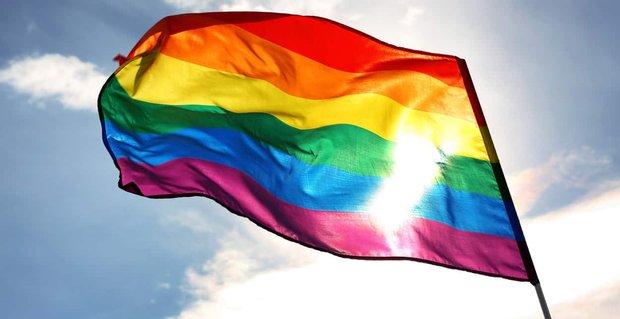17 beste LGBT-Dating-Sites (kostenlos, schwarz und Großbritannien)