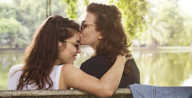 Jak se stát dobrou přítelkyní své lesbické přítelkyně